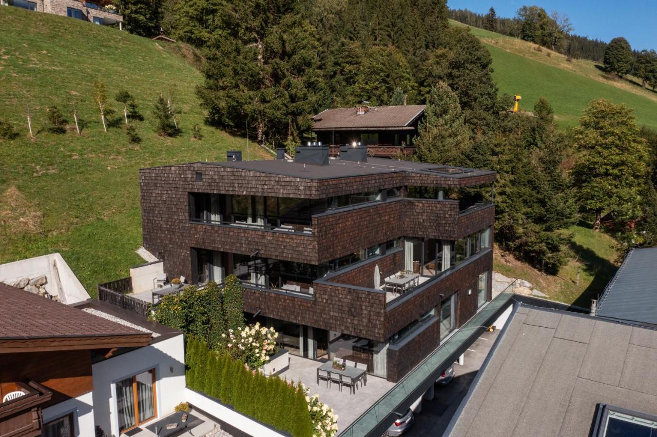 Sunny Ferienwohnungen Ski In - Ski Out Self Check In Zell am See Exterior photo