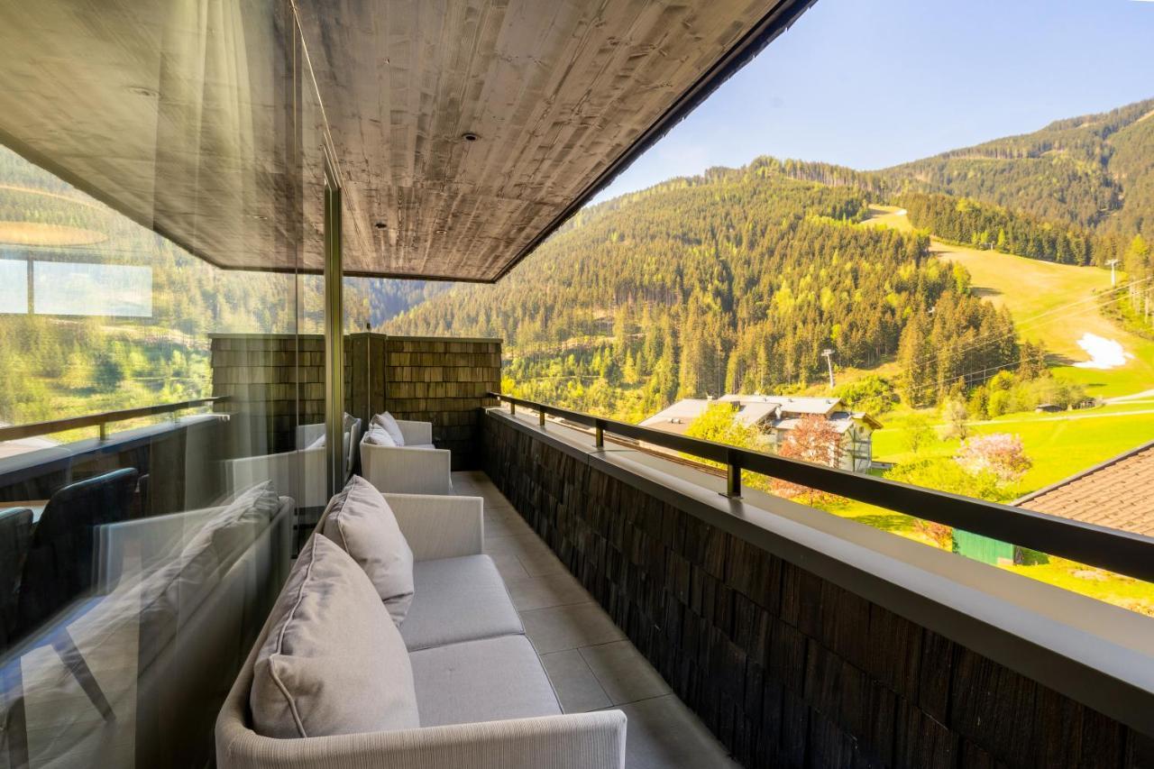Sunny Ferienwohnungen Ski In - Ski Out Self Check In Zell am See Exterior photo