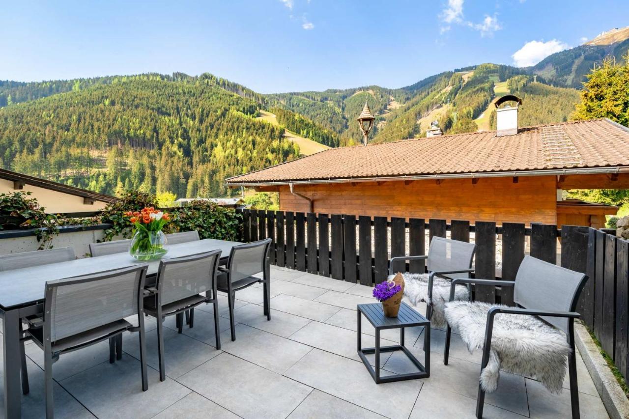 Sunny Ferienwohnungen Ski In - Ski Out Self Check In Zell am See Exterior photo